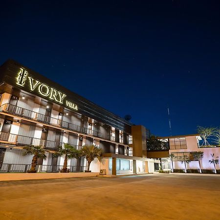 Ivory Villa City Bang Lamung Buitenkant foto