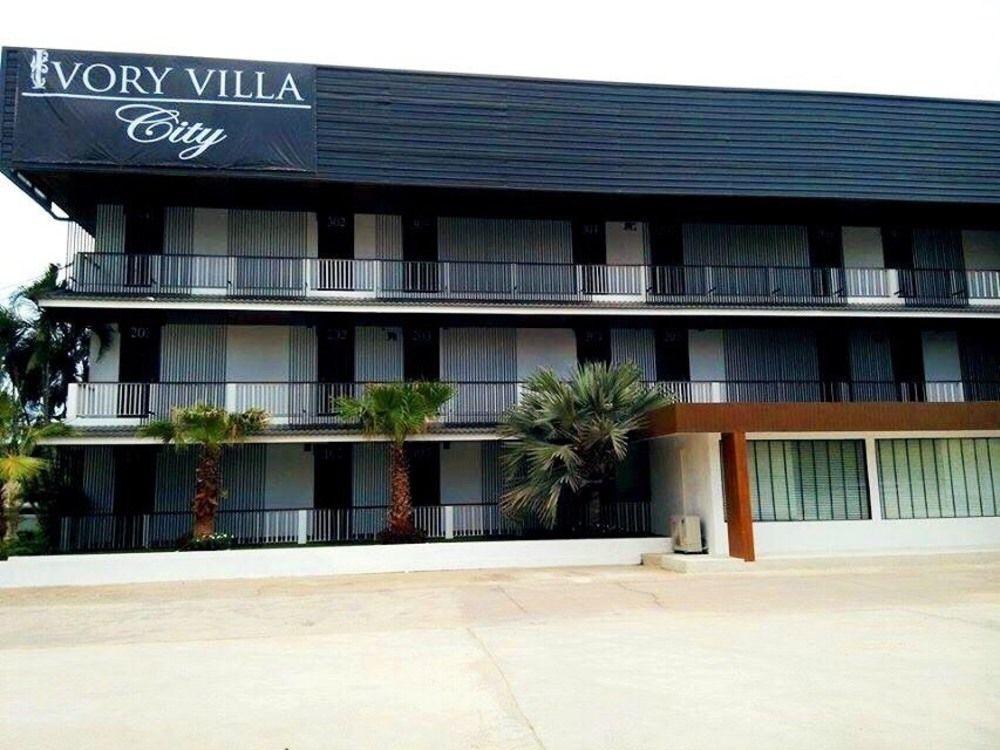 Ivory Villa City Bang Lamung Buitenkant foto