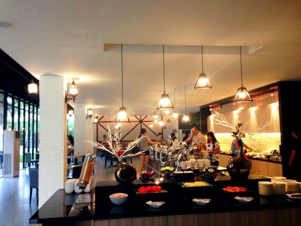 Ivory Villa City Bang Lamung Buitenkant foto