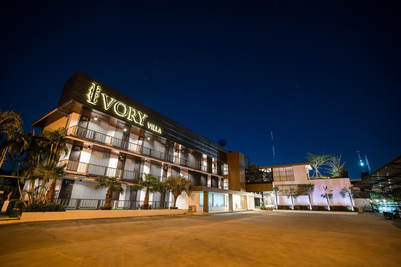 Ivory Villa City Bang Lamung Buitenkant foto