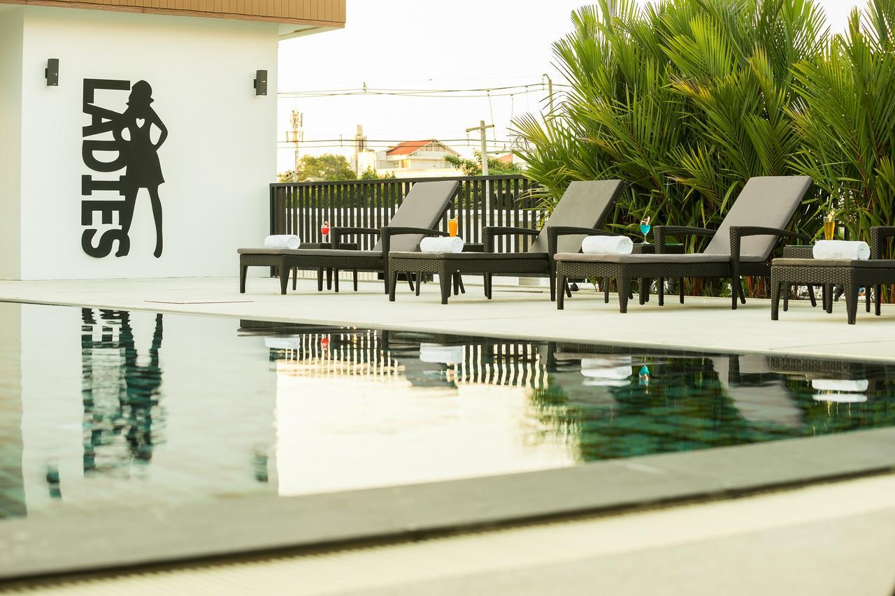 Ivory Villa City Bang Lamung Buitenkant foto