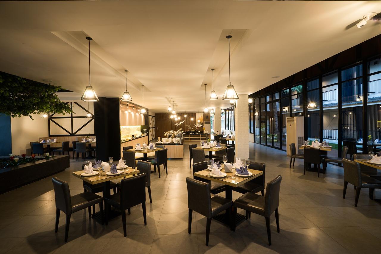 Ivory Villa City Bang Lamung Buitenkant foto