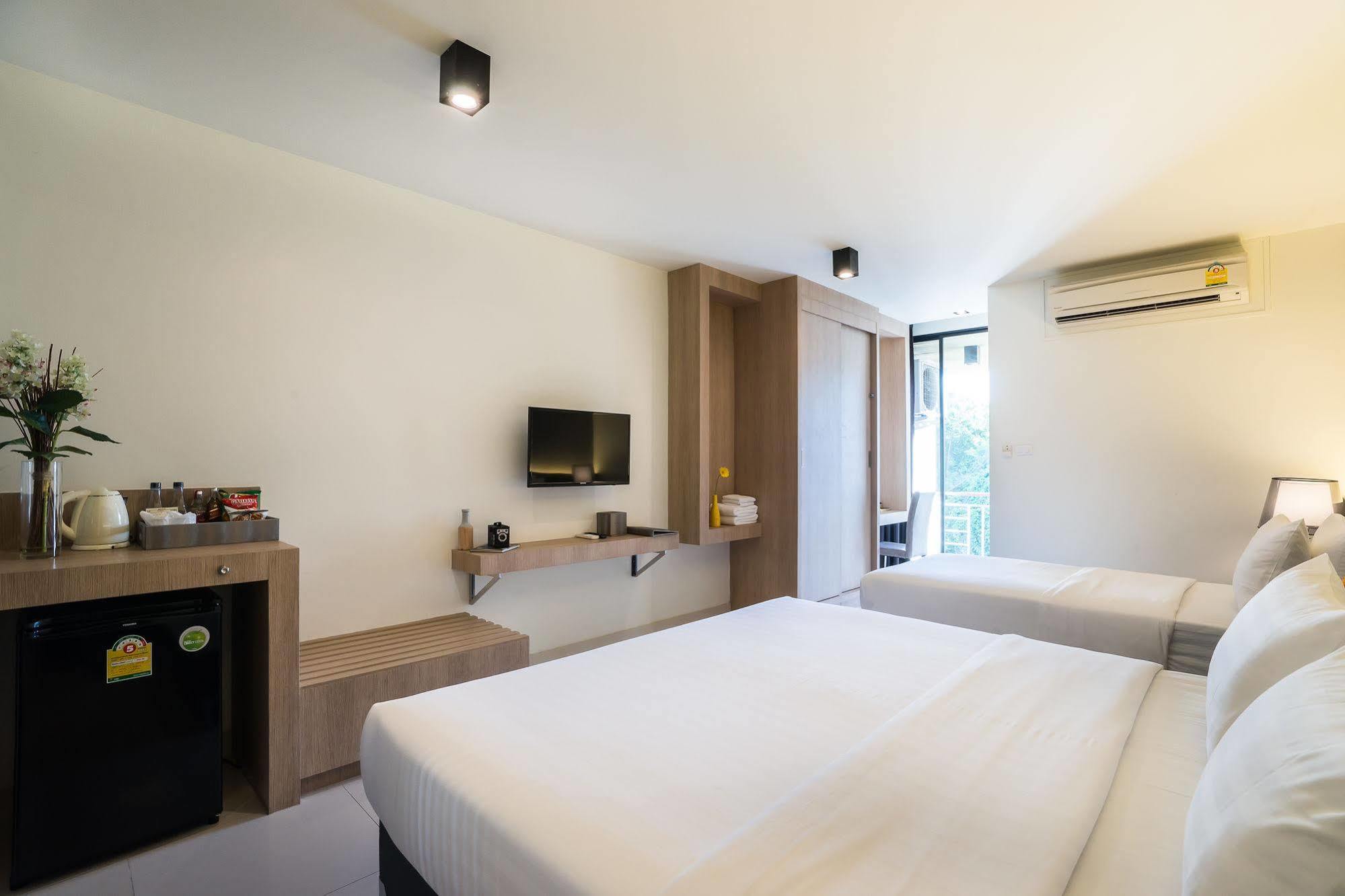 Ivory Villa City Bang Lamung Buitenkant foto